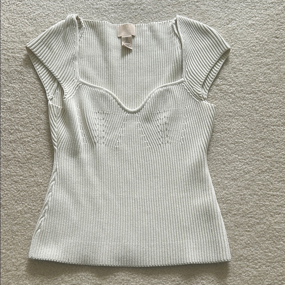 H&M Cream Ribbed Fitted Blouse sweetheart neck size S short sleeves